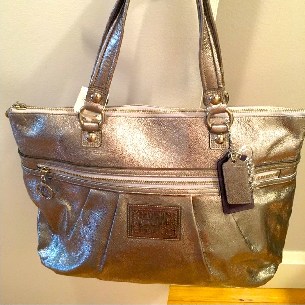 Coach Poppy Silver Tote/purse Excellent condition Never used.